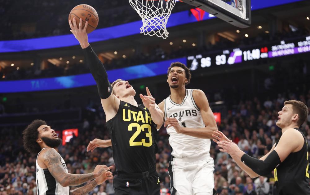 中国男篮以 中国男篮以