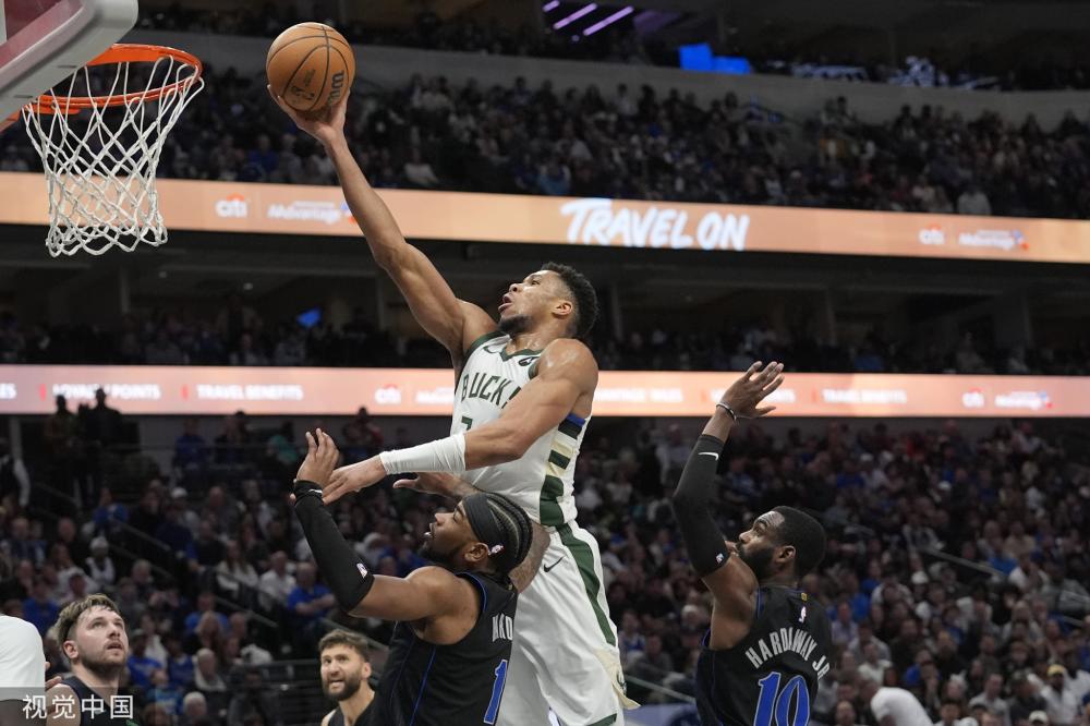 足球作为全 足球作为全