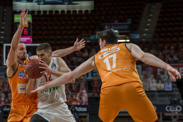 在选择外援 在选择外援