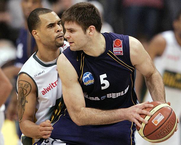 在没有外援 在没有外援